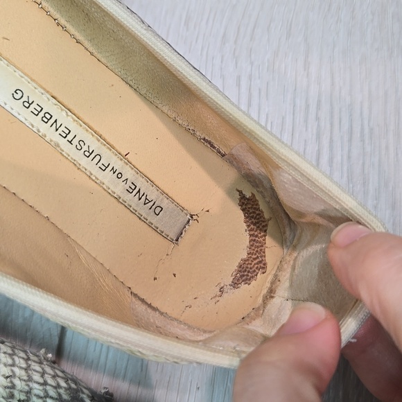 Diane Von Furstenberg Women Leather Snake print Loafer Ballet shoes sz 8.5M - Picture 7 of 12